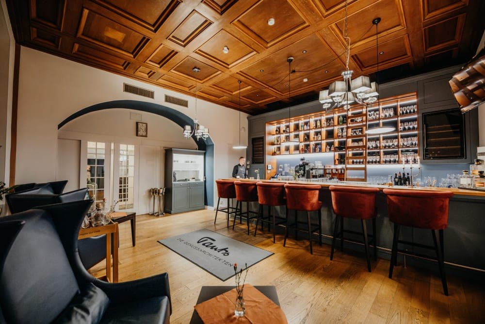 Bar Hoffmann