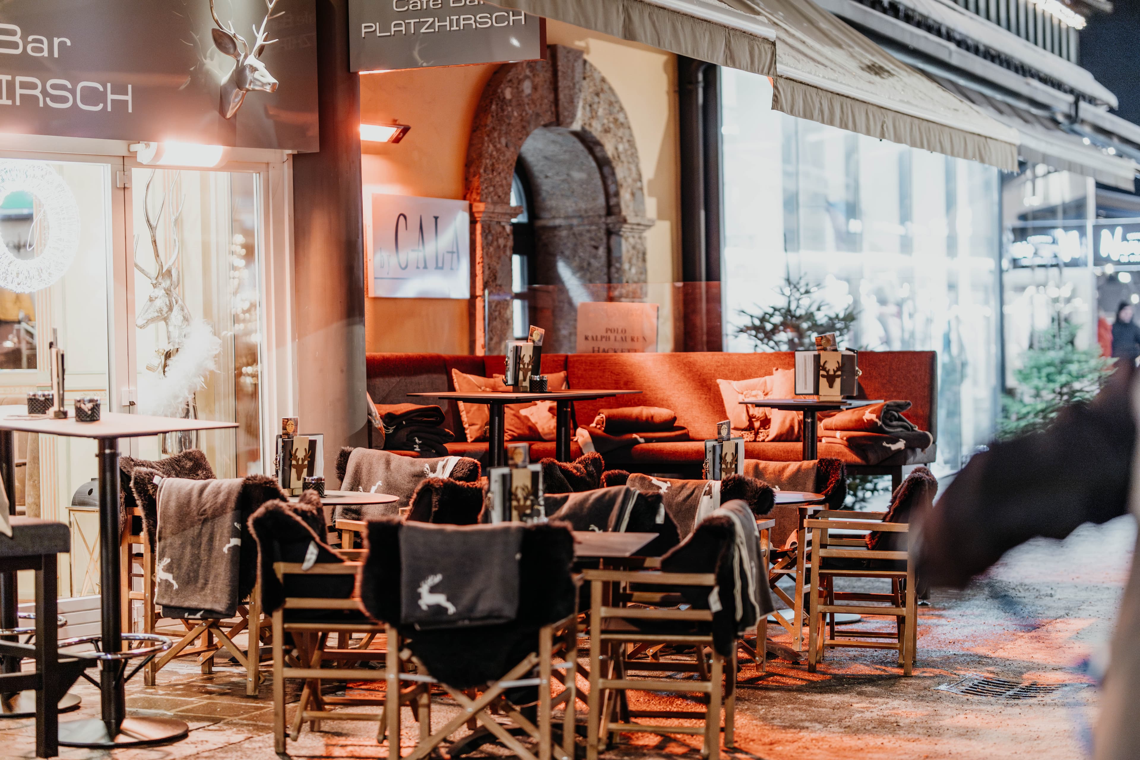 Terrasse des Café & Bistro Platzhirsch